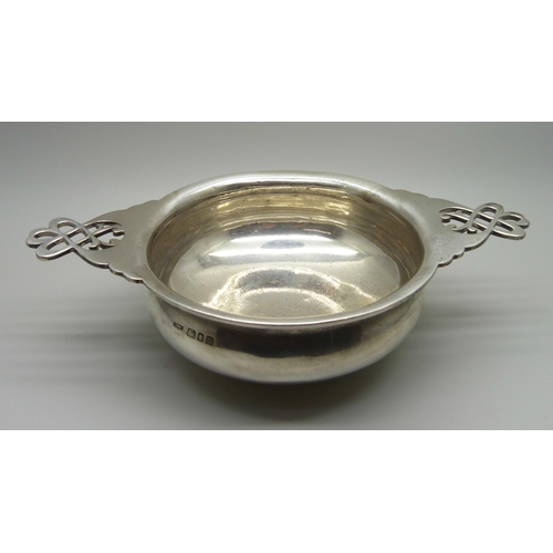 866 - An Asprey silver porringer, signed Asprey, London 1927, 222g