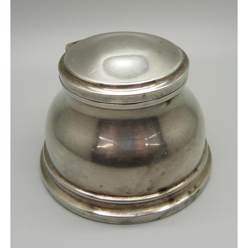 873 - An Asprey silver inkwell, signed Asprey, London 1929