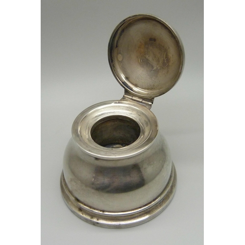 873 - An Asprey silver inkwell, signed Asprey, London 1929