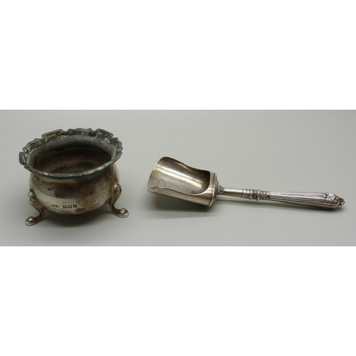 897 - A William IV silver caddy spoon, Birmingham 1834, a/f, and a silver salt, salt 25g