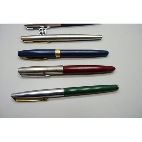 909 - Five Parker fountain pens and one Sheaffer fountain pen