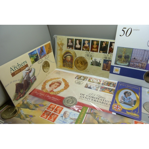 957 - Commemorative coins, coin collector's folders, coin covers, etc.