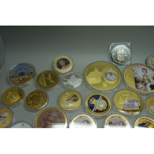 958 - A box of commemorative coins, The Pope, Queen Elizabeth II, etc.