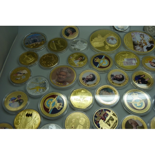 958 - A box of commemorative coins, The Pope, Queen Elizabeth II, etc.