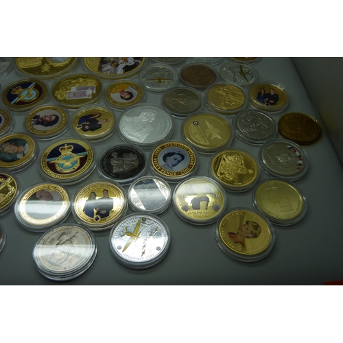 958 - A box of commemorative coins, The Pope, Queen Elizabeth II, etc.