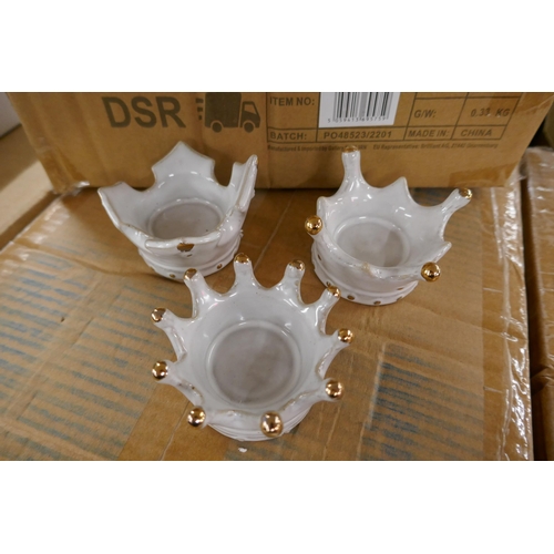 2317 - 5 Boxed white and gold crown tealight holders (3-piece set)