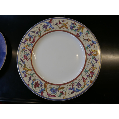 1612 - A Villeroy & Boch dinner service