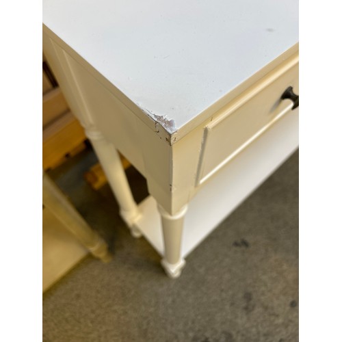 1621 - A white three drawer console table