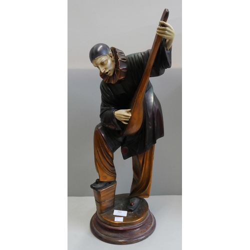 345 - A large Art Deco style bronze effect figure of a clown, manner of Chiparus