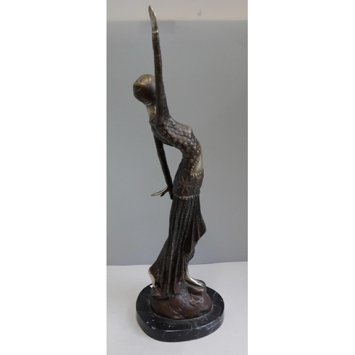 346 - An Art Deco style bronze effect figure of an exotic female dancer, manner of Chiparus