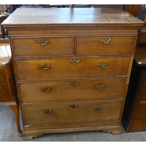 89 - A George III oak chest of drawers