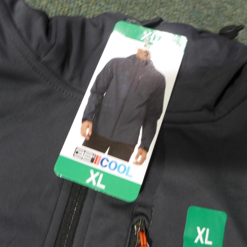 3040 - Assorted Men's Jackets - mixed sizes * this lot is subject to VAT