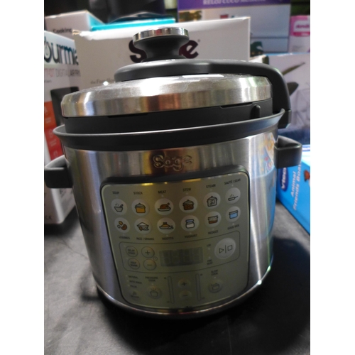 3057 - Sage 'The Fast Slow Go' Pressure Cooker, original RRP  £116.66 + vat (314-391) *This lot is subject ... 
