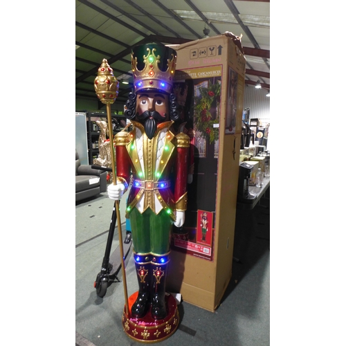 3064 - 6ft Light-Up, Musical Nutcracker (Damaged Base)  (314-332) *This lot is subject to vat