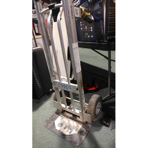 3068 - Cosco 3 -In-1 Hand Truck (314-152) *This lot is subject to vat