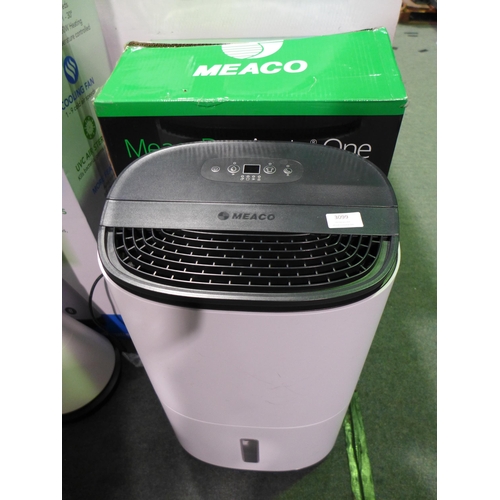 3099 - Meaco 18L Dehumidifier, original RRP  £179.99 + vat (314-44) *This lot is subject to vat