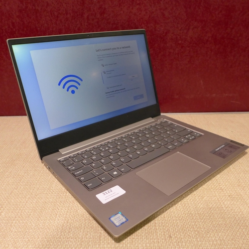 3122 - Lenovo Silver 14