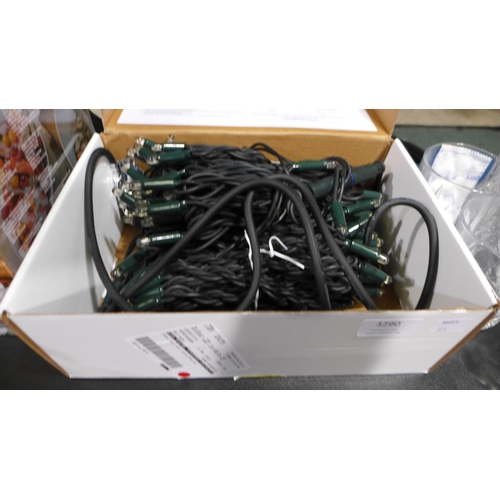 3290 - Led White String Lights    (313-453)   * This lot is subject to vat