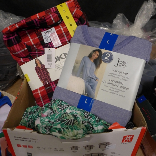 3382 - Assorted women's pyjamas including DKNY - various colours and sizes * this lot is subject to VAT