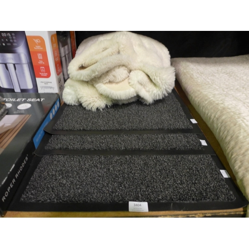 3404 - Three Washable Indoor Mats, Quad Faux Fur Rug  (50 X 80 Cm), (314-37,38,60) *This lot is subject to ... 