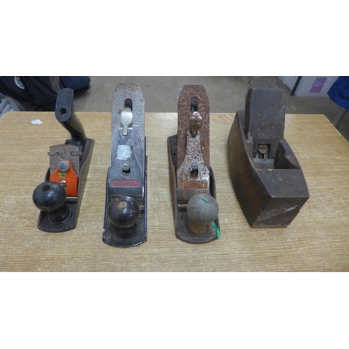 2017 - 4 wood planes - 2 Stanley, 1 Useluck and 1 other