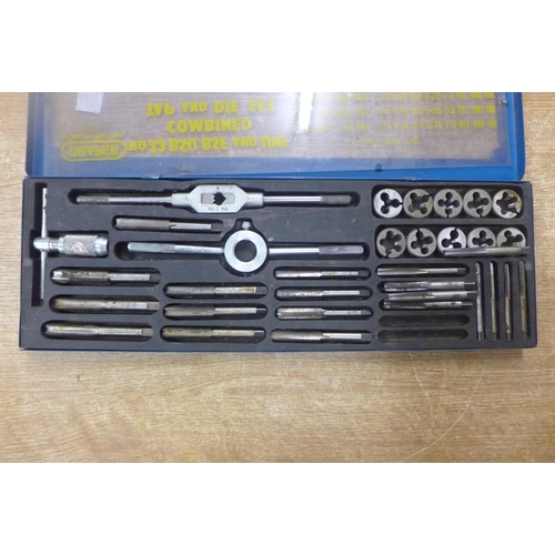 2045 - A Draper No. 33 BSU, BSF and UNF combined tap and die set - incomplete
