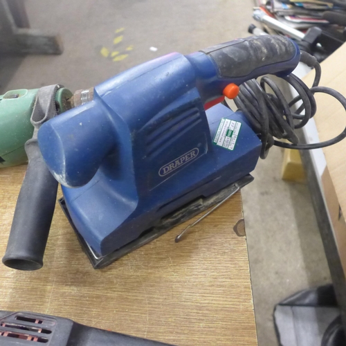 2053 - A quantity of electric power tools including draper 140w orbital sander, power devil, electric sande... 