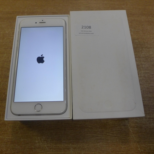 2108 - Apple iPhone 6, 16gb in silver with box and charger