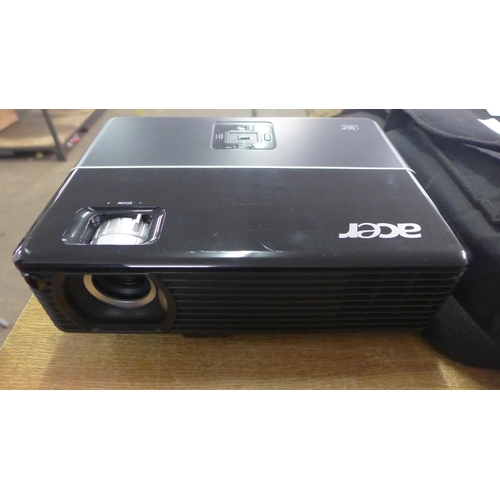 2151 - An Acer projector (DSV0701) in soft carry case