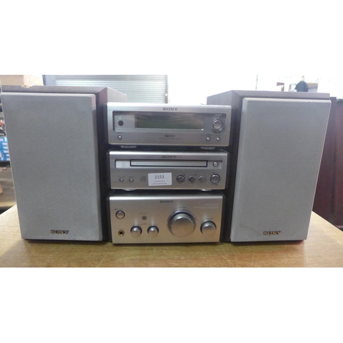 2153 - A quantity of Sony stereo equipment including: an advanced dynamic sound generator, a compact disk p... 