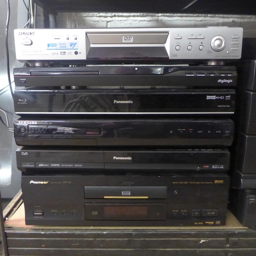 2188 - Six DVD players including a Sony (DVA-NS400D) CD/DVD player, a Digilogic (GSDVDHO902) DVD player, a ... 