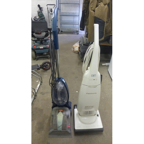 2202 - A Panasonic (MC-E465) 1500w vacuum cleaner and a vax carpet cleaner