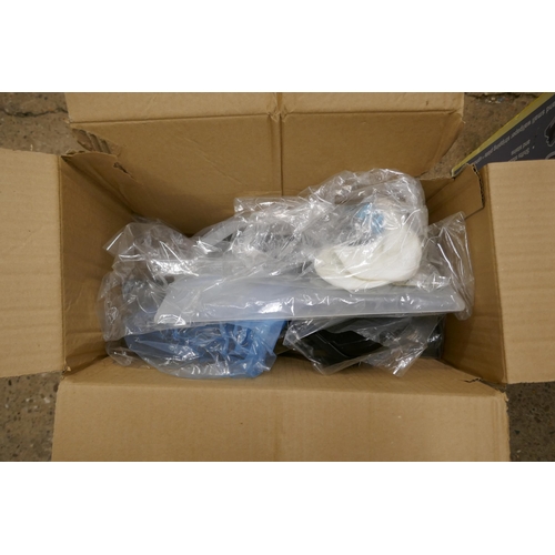 2330 - An Earlex combi stream cleaning kit