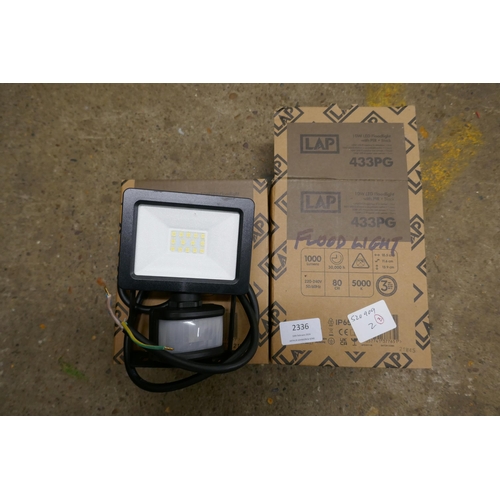 2336 - 2 LAP 10w LED floodlights (433PG)