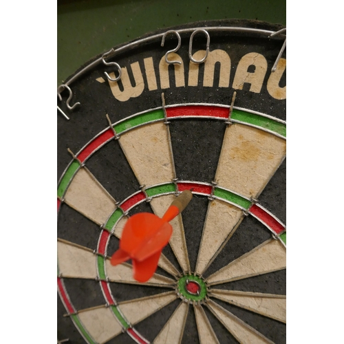 2345 - A Winmau dart board in Lindop sports case with darts and chalk