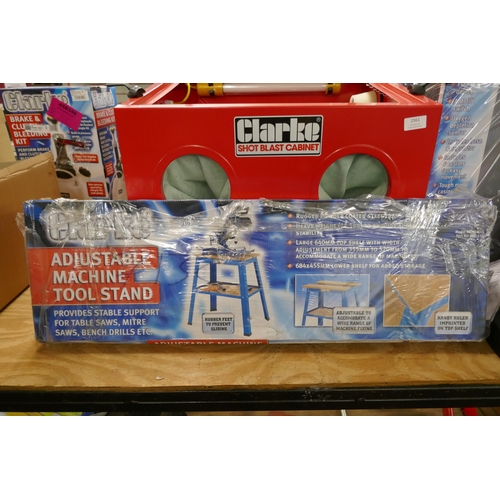 2361 - 5 Clarke items - Clarke contractor 2400w 355m (con14) cut off saw, Clarke mobile gas heater (MGHI), ... 