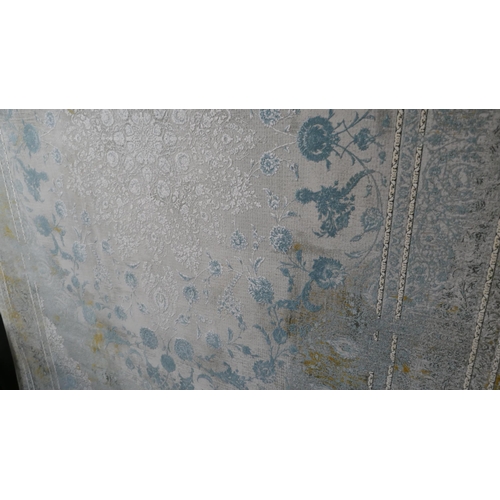 1470 - A fine woven Iranian designer carpet, vintage look grey ground with hints of duck egg blue (3m x 2m)