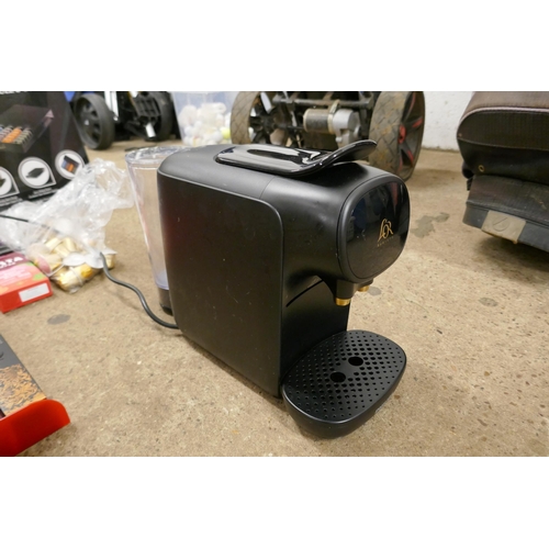 2485 - A Philips L'Or Barista coffee pod machine (LM9012/60) with pod drawer and approx. 40-60 pods