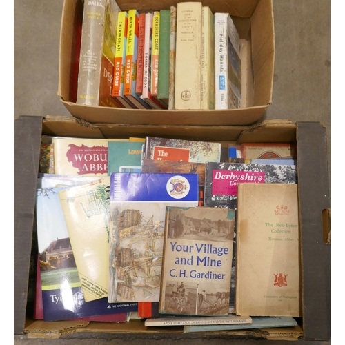 1136 - Two boxes of UK travel books and magazines **PLEASE NOTE THIS LOT IS NOT ELIGIBLE FOR POSTING AND PA... 