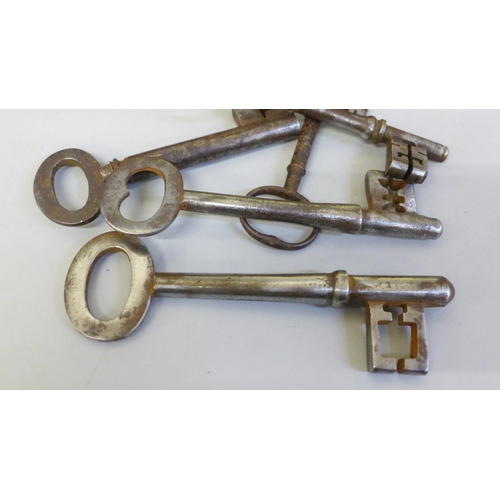 644 - A collection of antique door keys