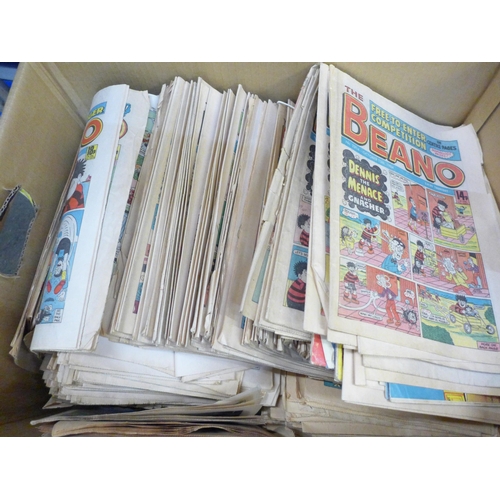 734 - A box of Beano comics, 1980s