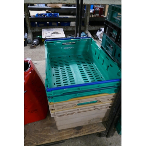 2480 - 10 Stackable storage crates, 60 x 40cm