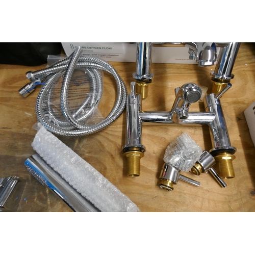 2498 - Two Goodhome Hoffell bath/shower mixer taps