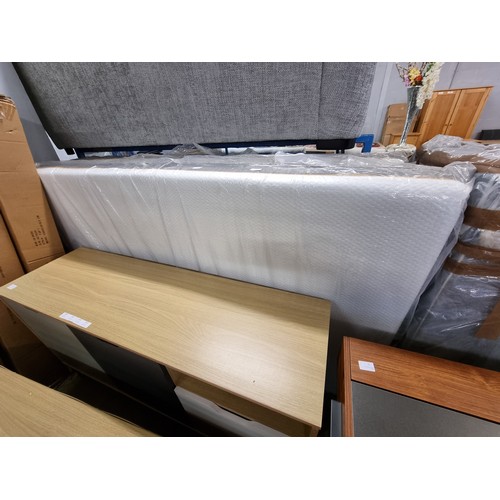 1558 - A small double mattress (4ft)