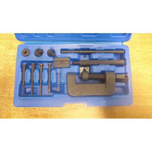 2019 - A Blue Spot automotive motorcycle chain breaker tool kit