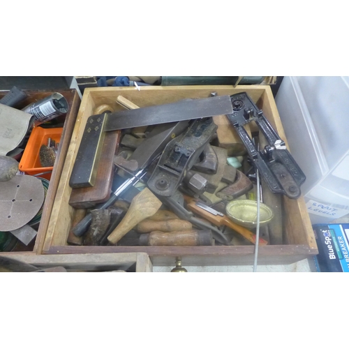 2021 - 3 Boxes of assorted woodworking tools including plane parts (including Stanley and Record), wooden b... 