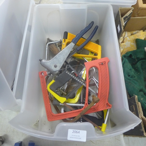 2064 - A quantity of junior hack saws