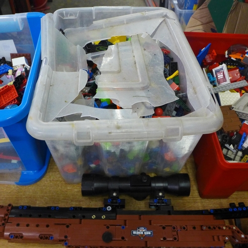 2147 - 5 Boxes of assorted Lego building blocks and a Cada Military Bricks bolt action musket rifle