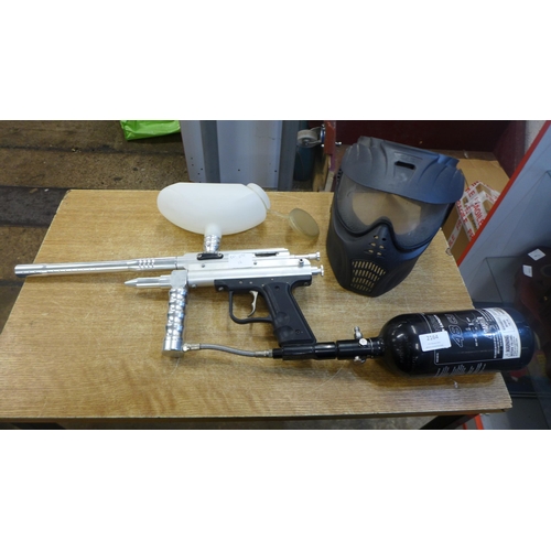 2164 - A paintball gun with tank and mask