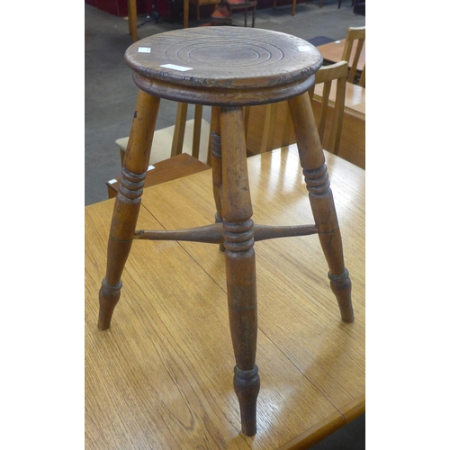 118 - A Victorian elm kitchen stool